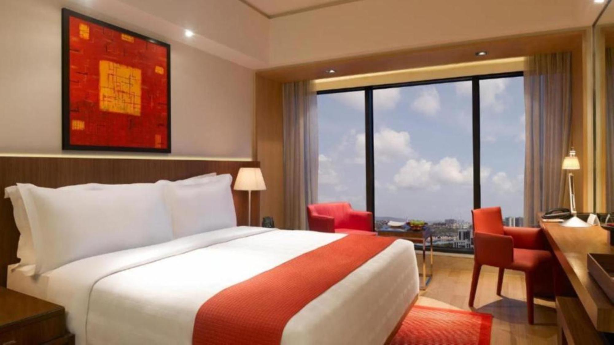 Hotel Luxury Near Delhi Airport